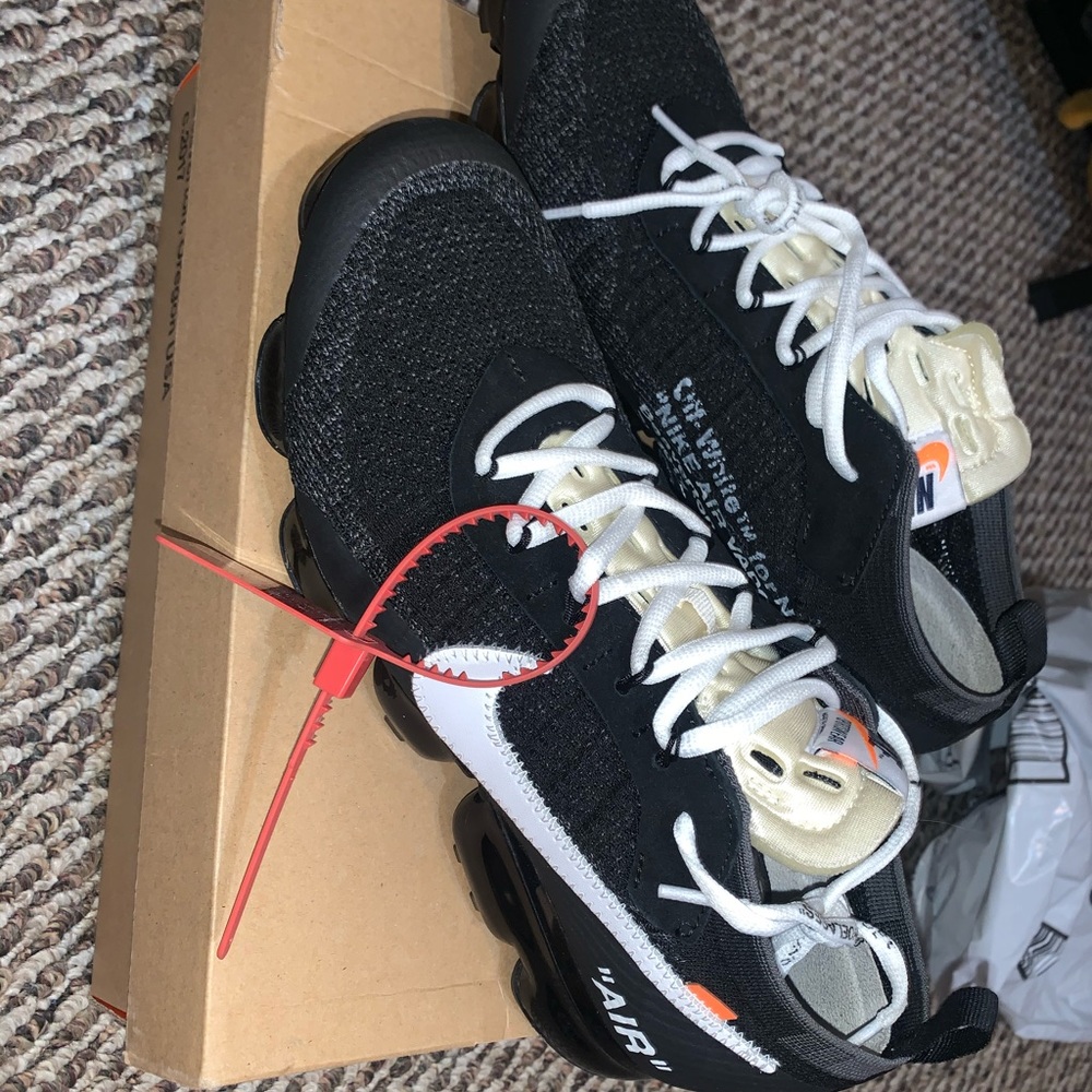 Off white vapor air maxes